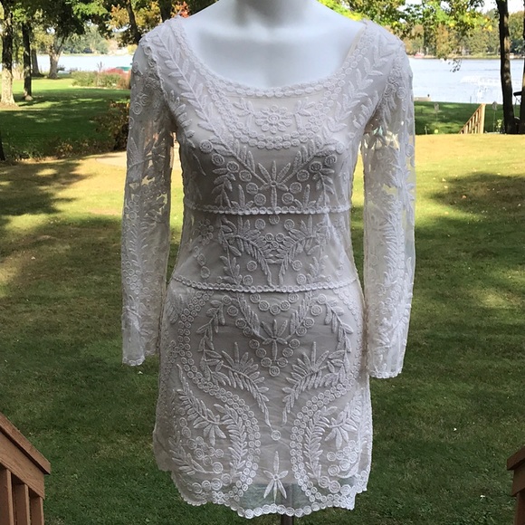 Beautiful Express lace dress S - Picture 4 of 10